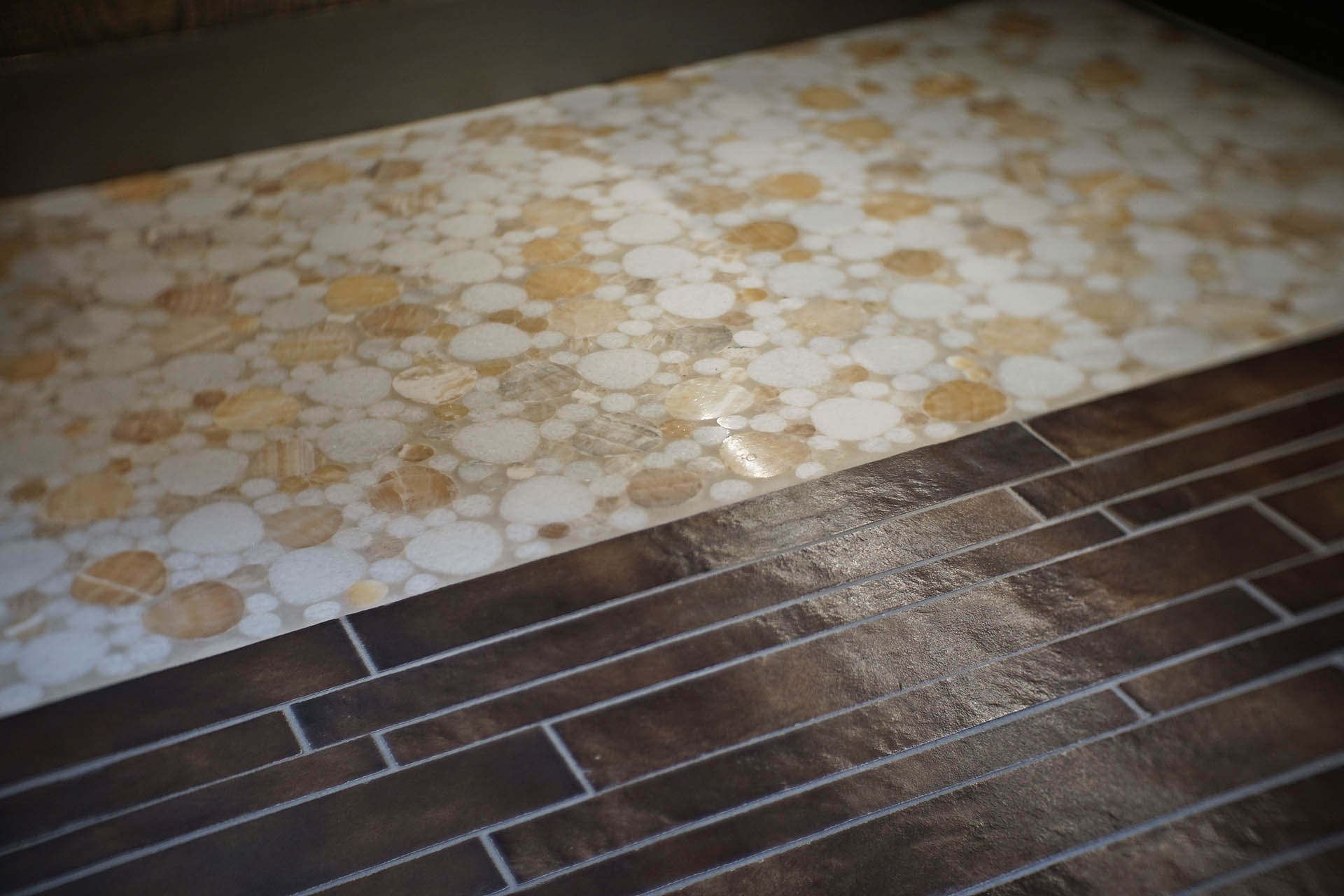 Exquisite texture stone floor tiles design in Lake Forest